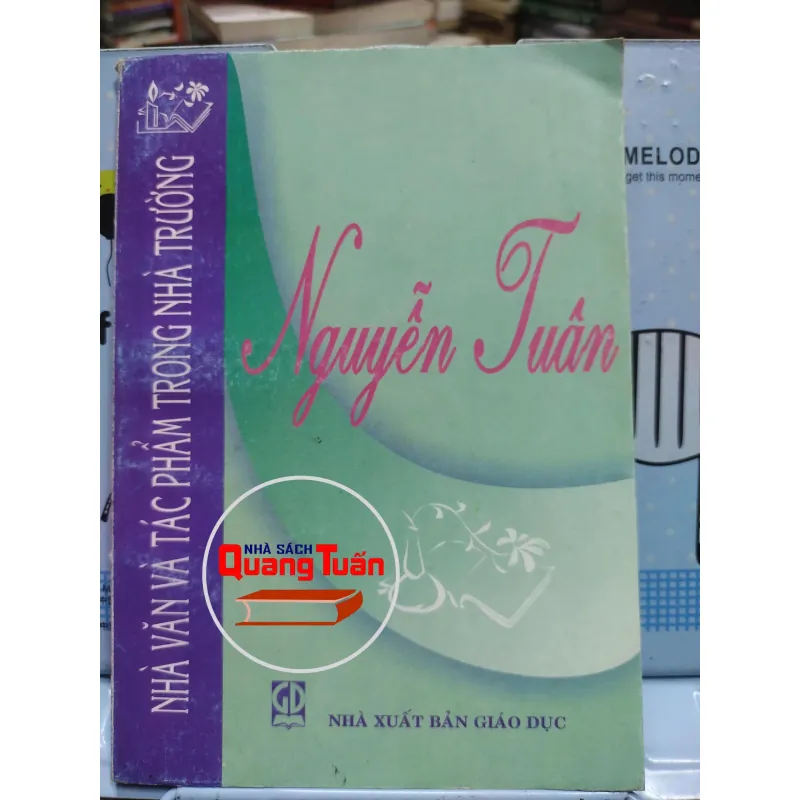 Sách: Nhà văn và tác phẩm trong nhà trường - Nguyễn Tuân (A2) 607447