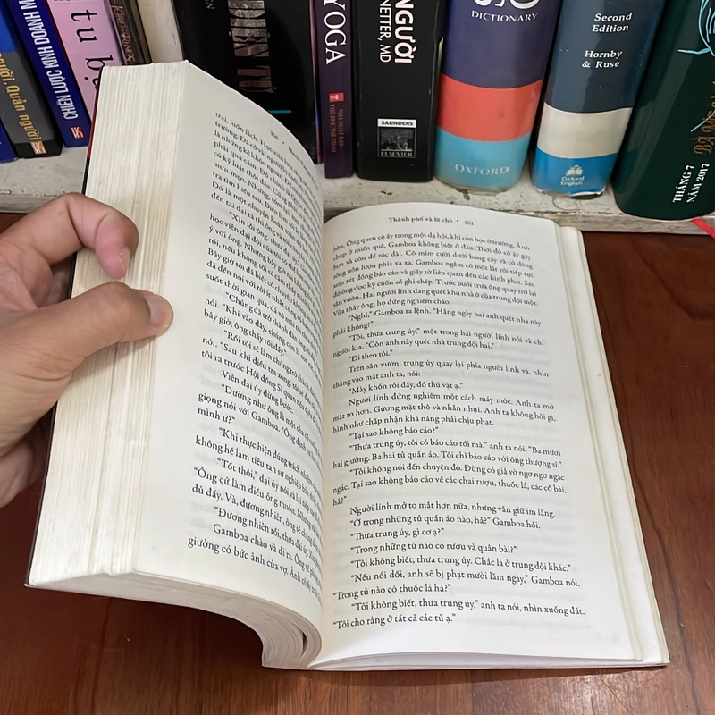 II Nobel Văn Chương 2010: Thành Phố Và Lũ Chó - MARIO VARGAS LLOSA - 2012 541284