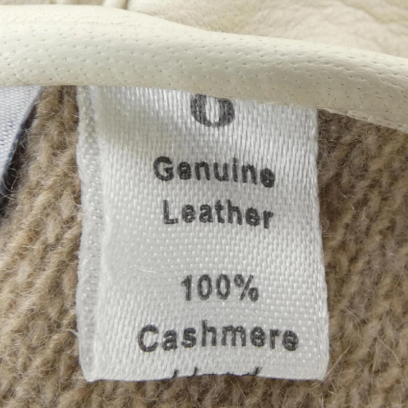 GĂNG TAY UNFOLLOW - Hàng hiệu Chính hãng 832783