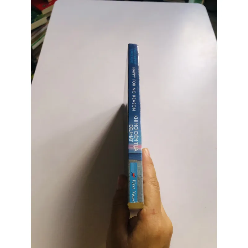 KHI MỌI ĐIỂM TỰA ĐỀU MẤT 749203