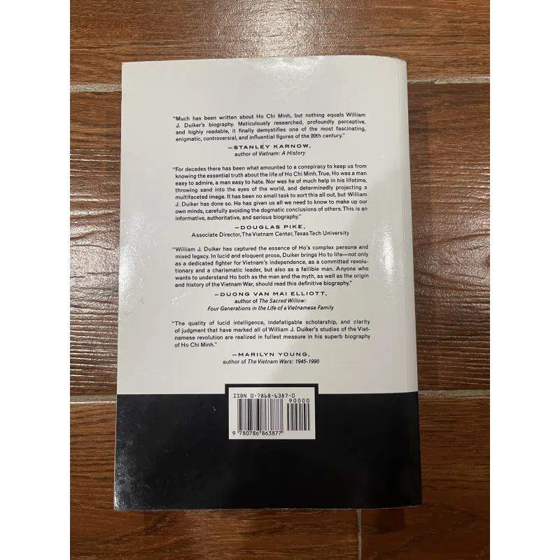 HO CHI MINH A life - William J. Duiker 1018636