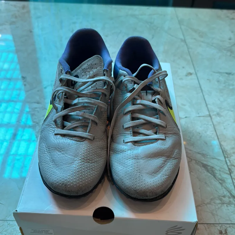 Giày đá bóng cũ Nike sz 39/ 6,5 us / 24,5cm 975773