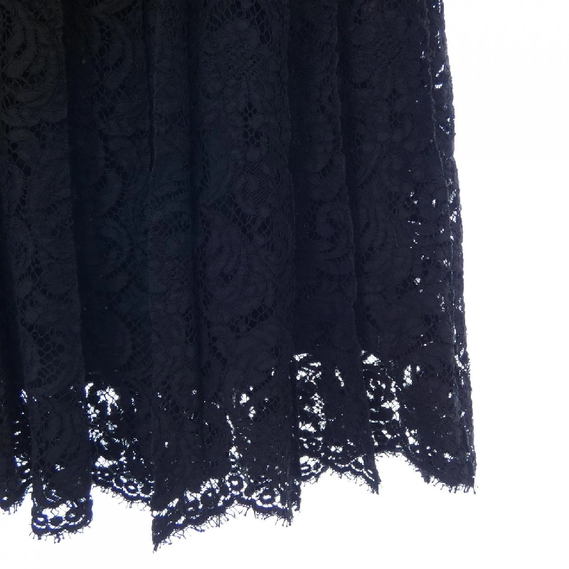 Chân váy ADORE - Hàng hiệu Authentic 821393