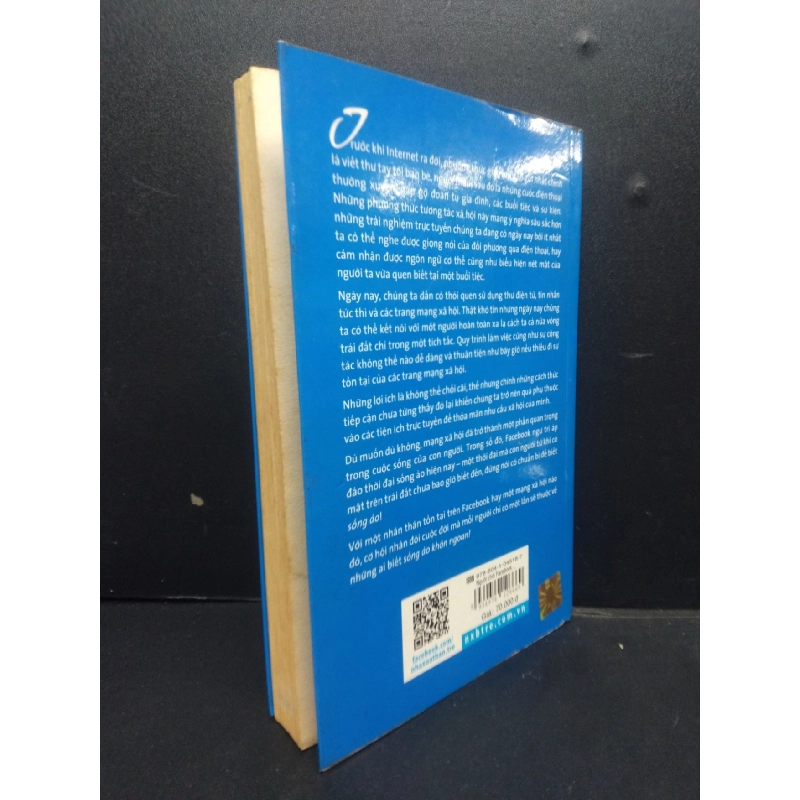 Người Chơi Facebook Khôn Ngoan Biết Rằng mới 80% ố vàng 2014 HCM2105 Xuân Nguyễn SÁCH KỸ NĂNG 914509