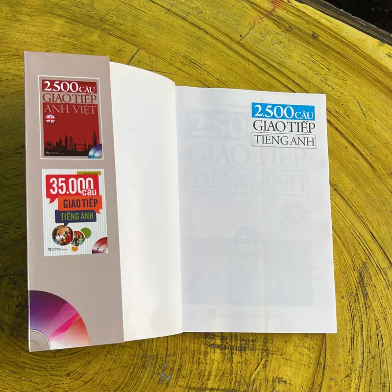COMBO TIẾNG ANH KHÔNG KHÓ ĐỪNG NHĂN NHÓ & 2500 CÂU GIAO TIẾP TIẾNG ANH 737752