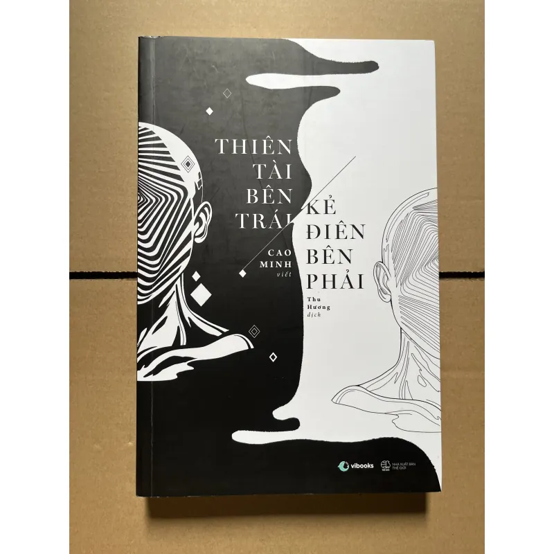 Thiên tài bên trái kẻ điên bên phải 1030215