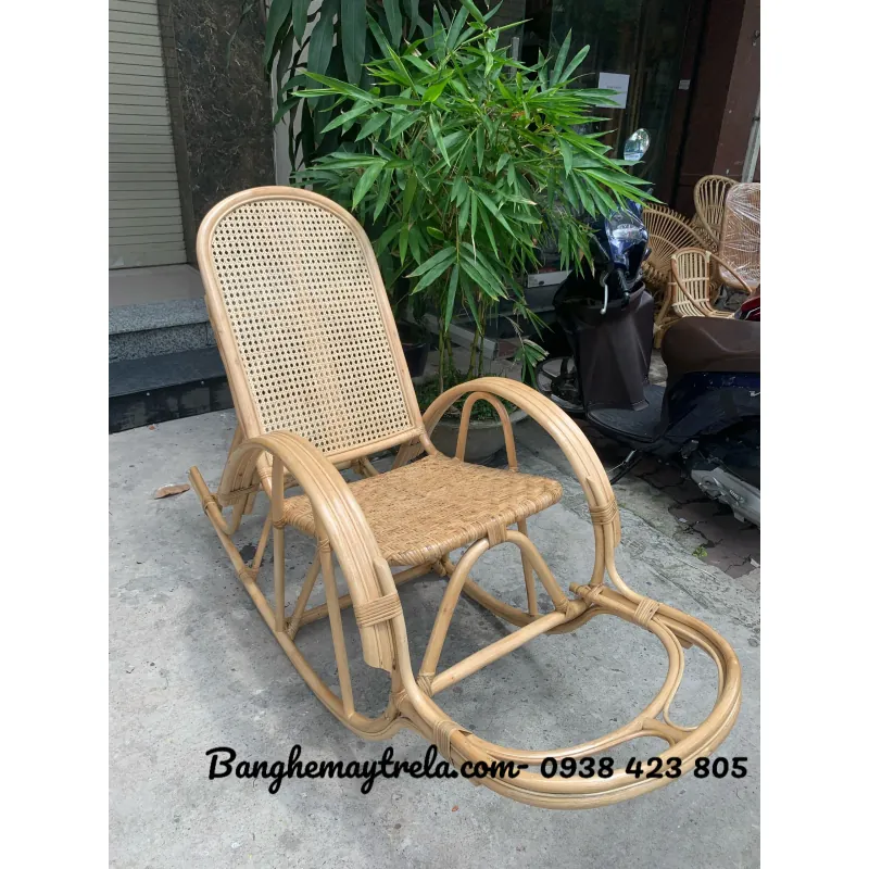 Ghế mây bập bênh lưới mắt cáo ngồi thoáng mát 683272