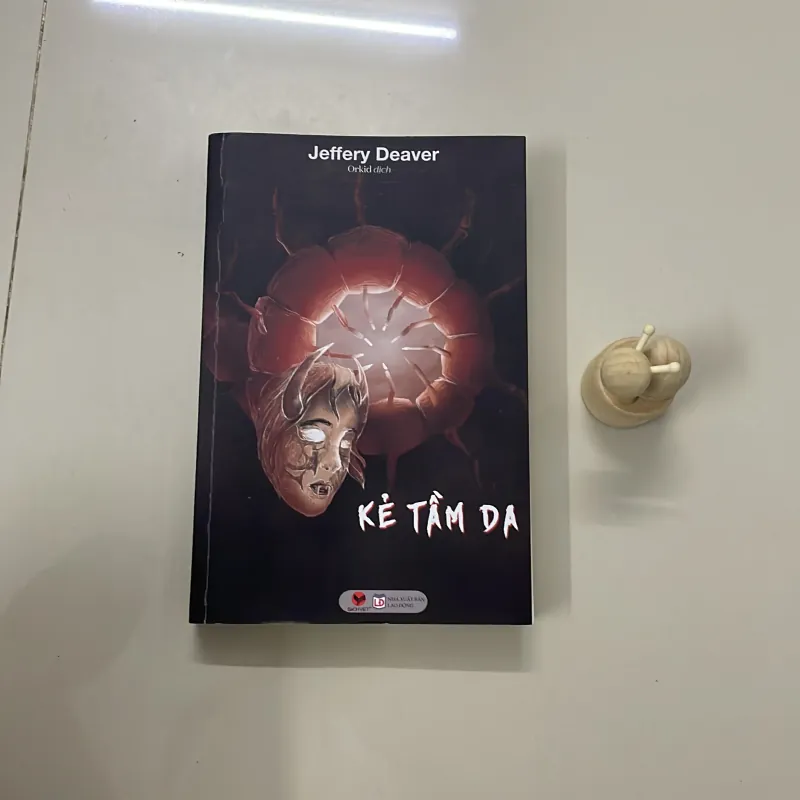 [SÁCH] KẺ TẦM DA (MỚI 98%) - JEFFERY DEAVER 792375