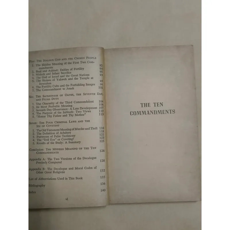 The Ten Commandments - A. Powell Davies 975512
