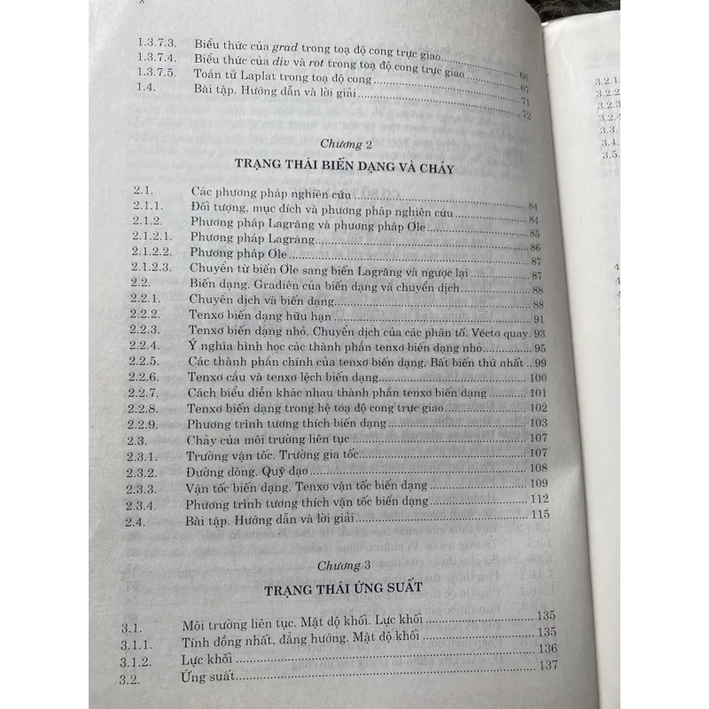 Cơ học trong môi trường liên tục (Phan Nguyên Di) 689009