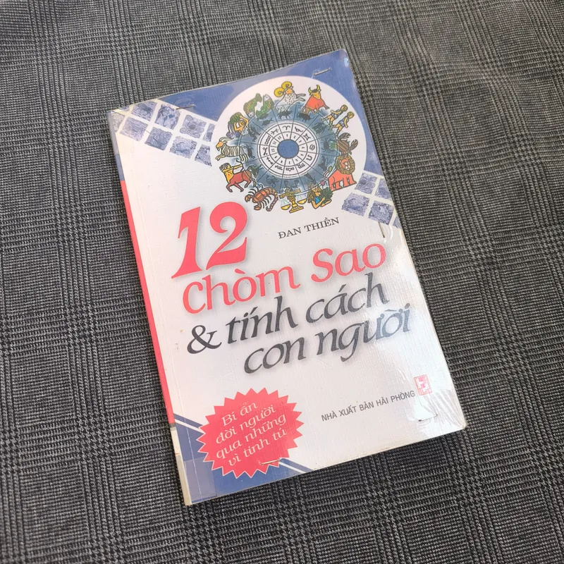 Sách Chiêm tinh học - 12 Chòm sao & Tính cách con người - Giá bìa 68k 319973