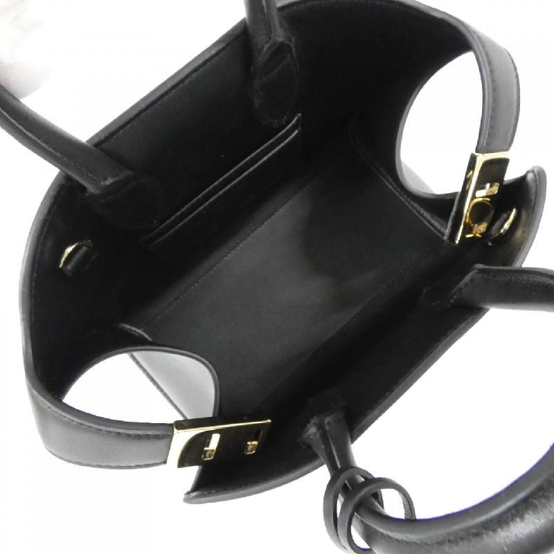 【Sản phẩm mới】Túi HUG 21 5975 của Salvatore Ferragamo 616839