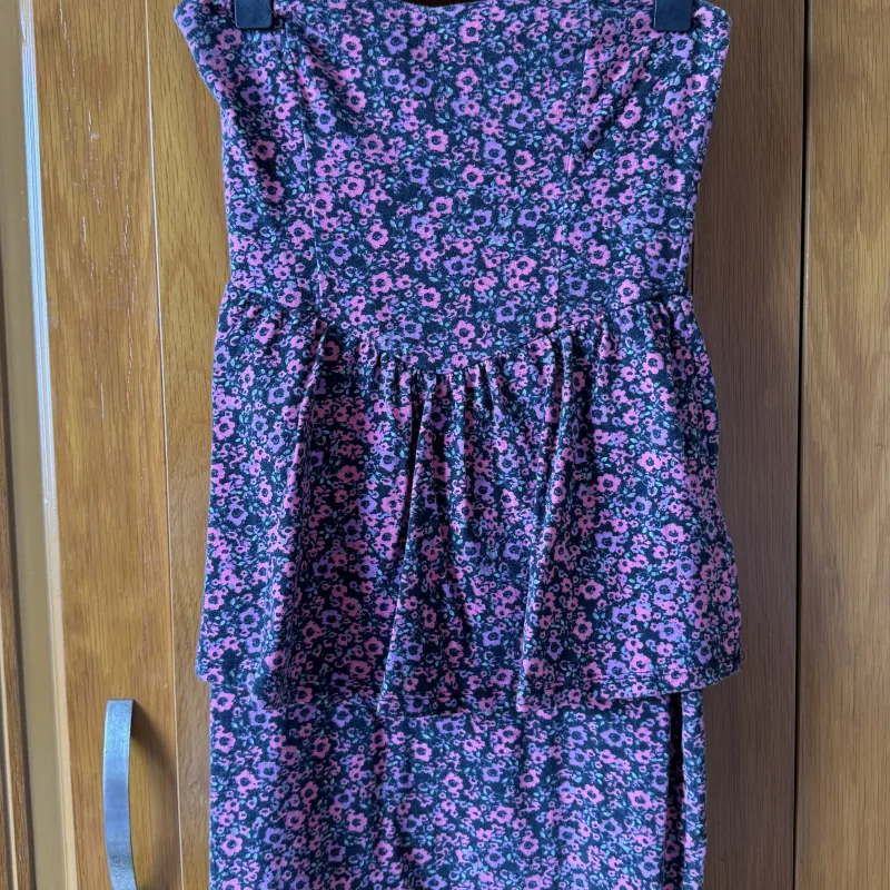 Chân váy- áo dài- đầm-áo sơ mi- áo thun- áo ống- quần jean 1019980