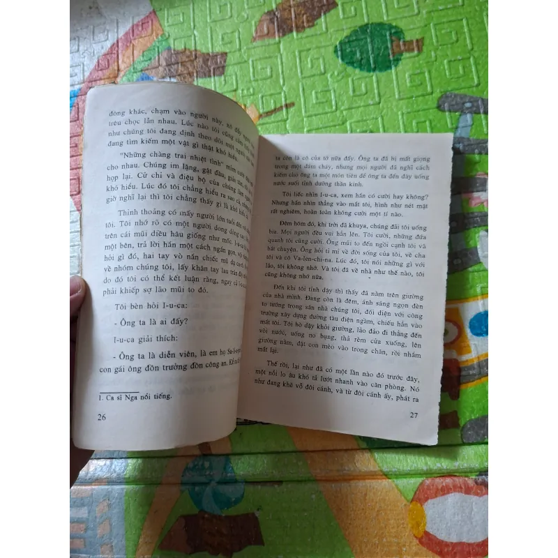 Số phận chú bé đánh trống 977526