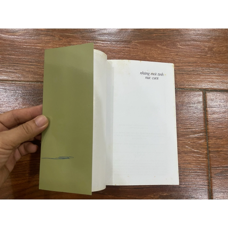 Những mối tình nực cười - Milan Kundera (o4) 551478
