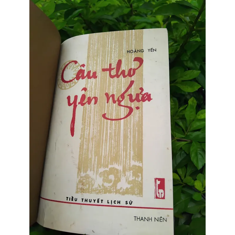 Câu thơ yên ngựa tiểu thuyết lịch sử của Hoàng Yến 999660