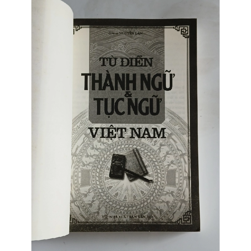 Từ Điển Thành Ngữ & Tục Ngữ Việt Nam - Nguyễn Lân 550415