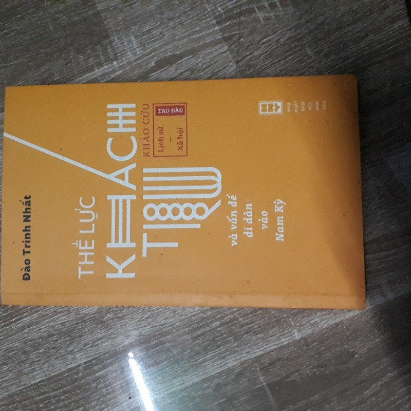 Thế lực khách trú và vấn đề di dân vào nam kì 195645