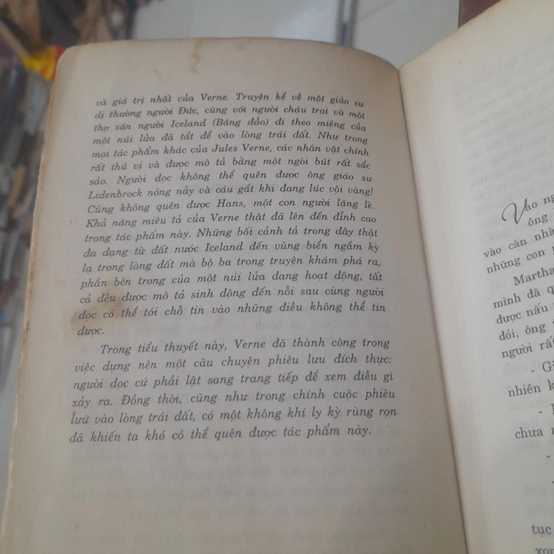 Jules Verne - CUỘC DU HÀNH VÀO TRUNG TÂM TRÁI ĐẤT (tóm lược) 463219