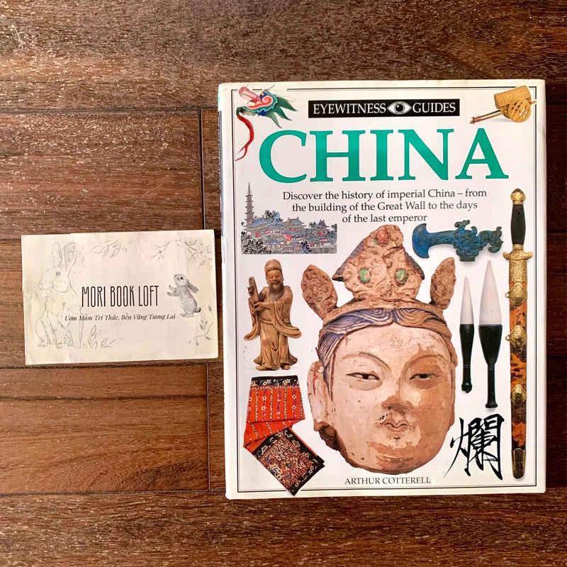 Sách ngoại văn China (Eyewitness Guides), Used, Bìa cứng 542203