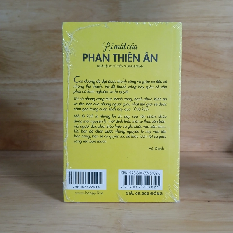 Bí Mật Của Phan Thiên Ân 460893