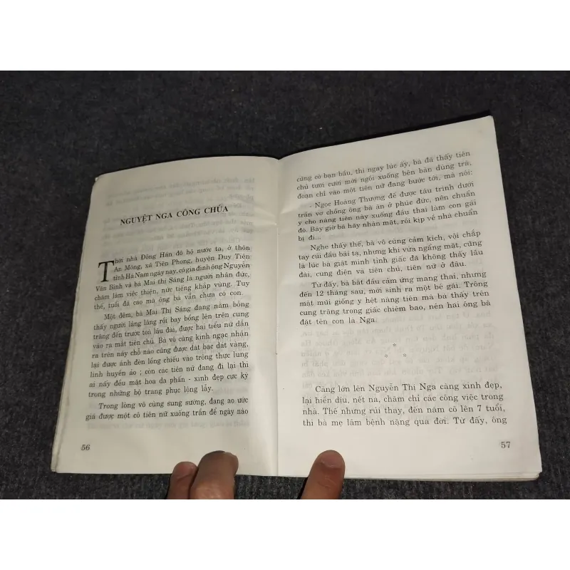 THẦN NGỌC NƯƠNG. TRUYỀN THUYẾT VIỆT NAM 992516