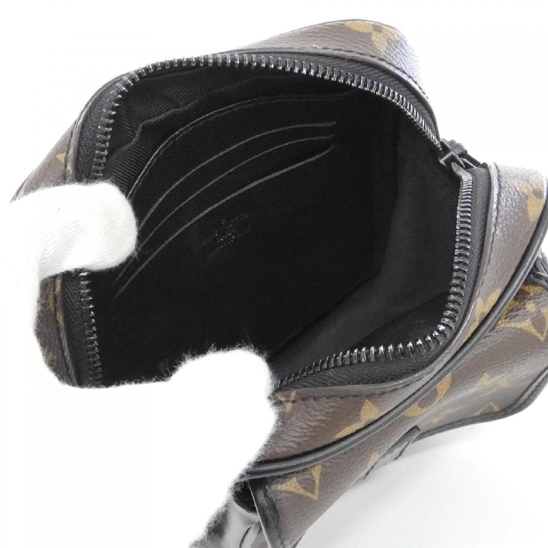 Túi đeo vai Louis Vuitton Monogram Macassar Christopher Wearable Wallet M69404 612373