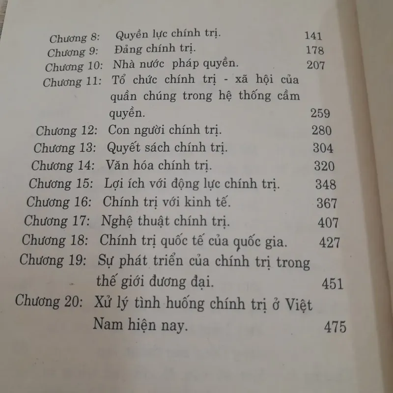 Nhập môn Chính trị học. Tiến sỹ Nguyễn Quốc Tuấn 697320