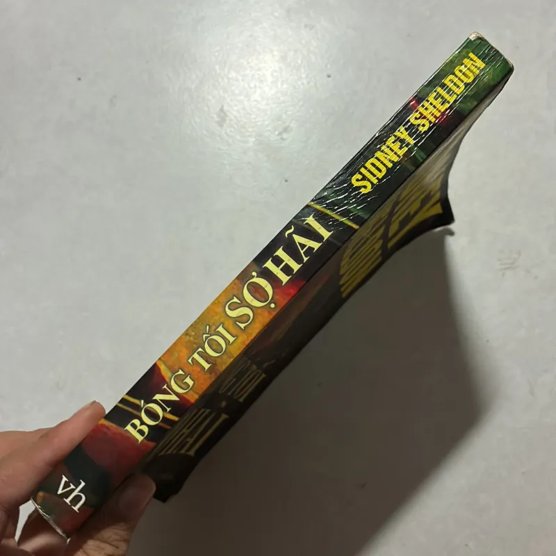 Bóng tối sợ hãi - Sidney Sheldon 760797