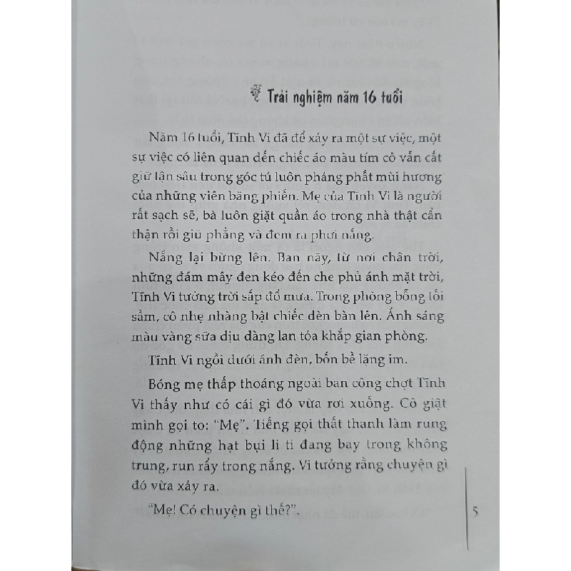 Vương quốc phấn son - Triệu Ngưng (Minh Thu dịch) 465261