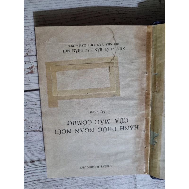 Đọc truyện ngắn của Hemingway| nhiều người dịch|  sách đóng bìa xưa 322384