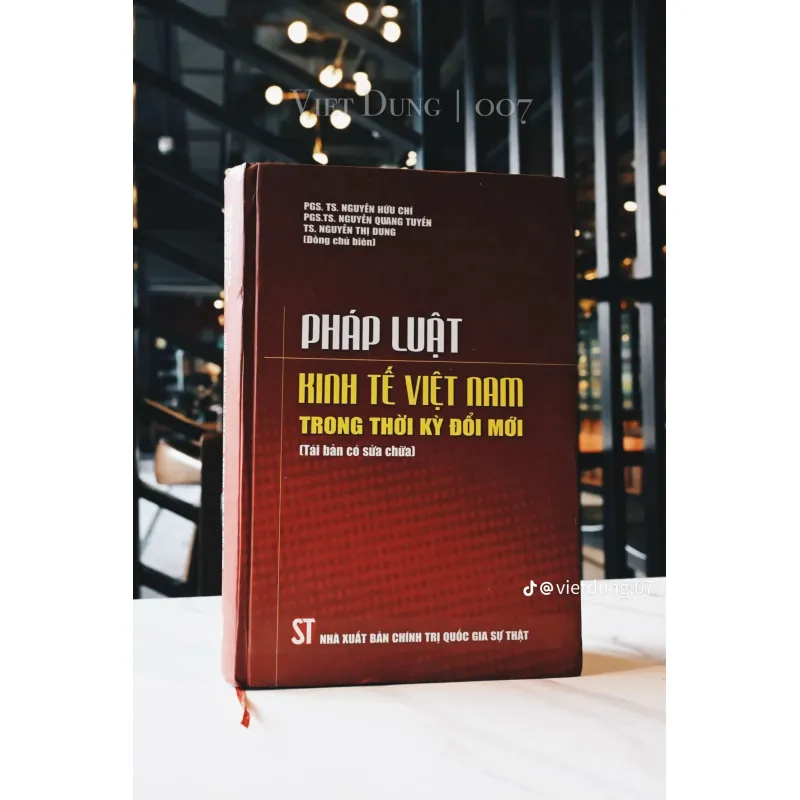 Pháp Luật Kinh Tế Việt Nam Trong Thời Kỳ Đổi Mới 933796
