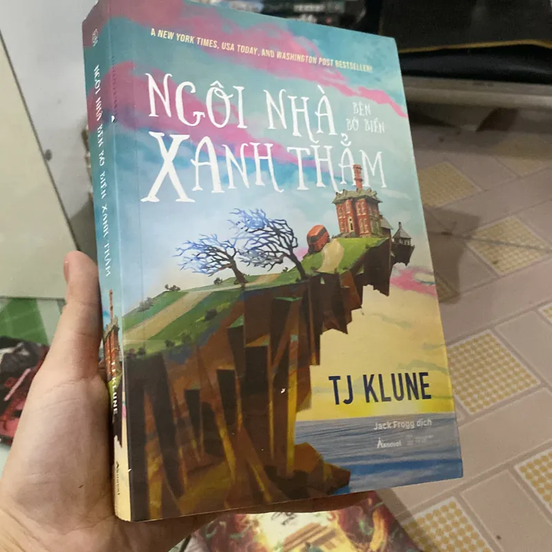 Ngôi nhà trên bờ  biển xanh thẳm  729273