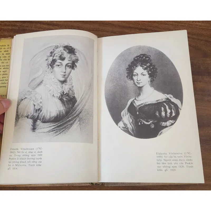 Tuyển tập văn xuôi của Puskin (tranh in màu, 367 trang) 751152
