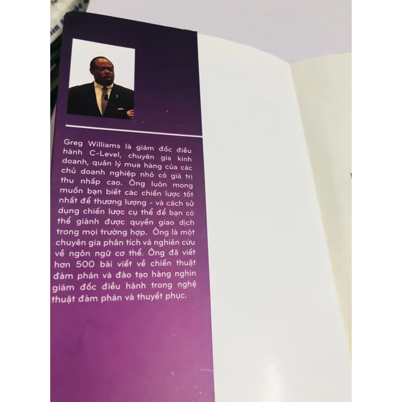 NGÔN NGỮ CƠ THỂ BÍ QUYẾT CHIẾN THẮNG TRONG MỌI CUỘC ĐÀM PHÁN  703013