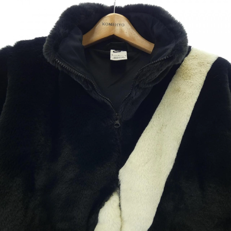 Áo khoác NIKE - Hàng hiệu Authentic 902318