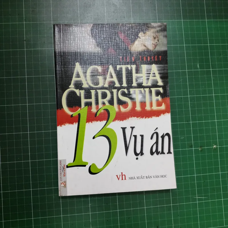 13 vụ án - Agatha Christie 591735