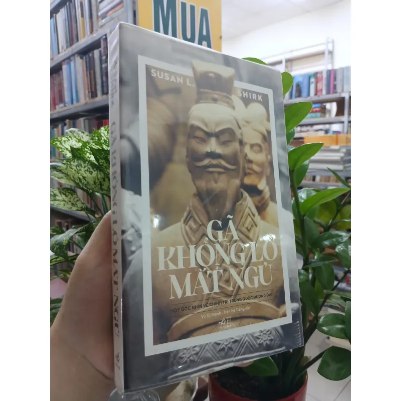 GÃ KHỔNG LỒ MẤT NGỦ - VŨ TÚ MẠNH, TRẦN HÀ TRANG 746511