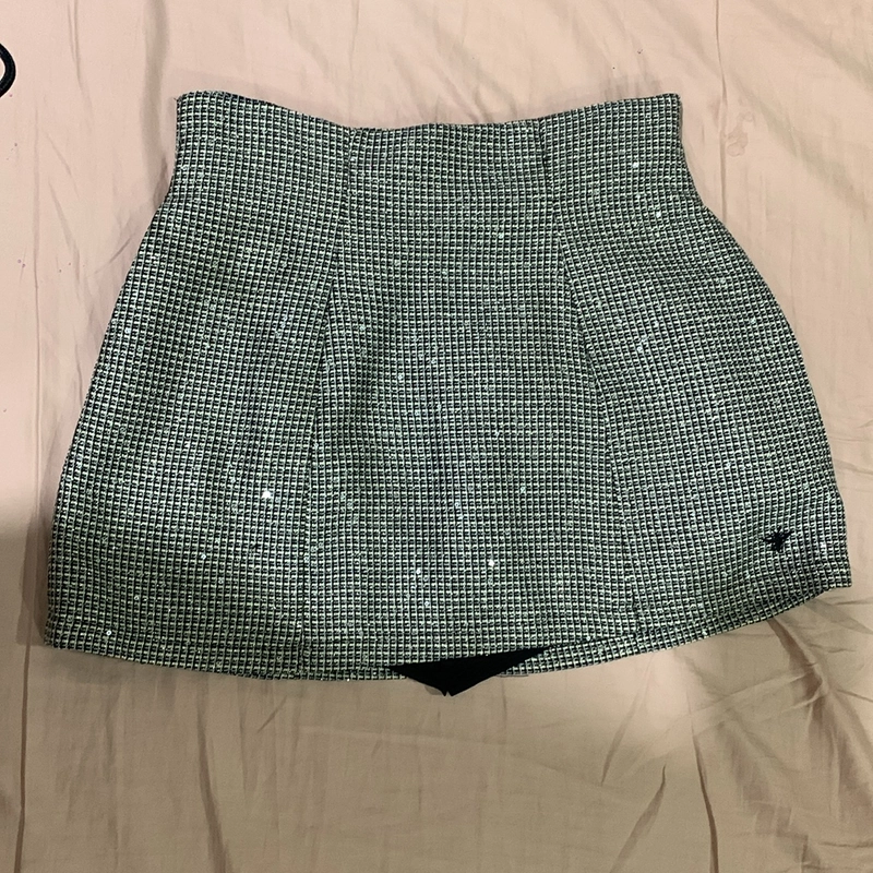 Chân váy hàng thiết kế size L mới mặc thử 1 lần  447474