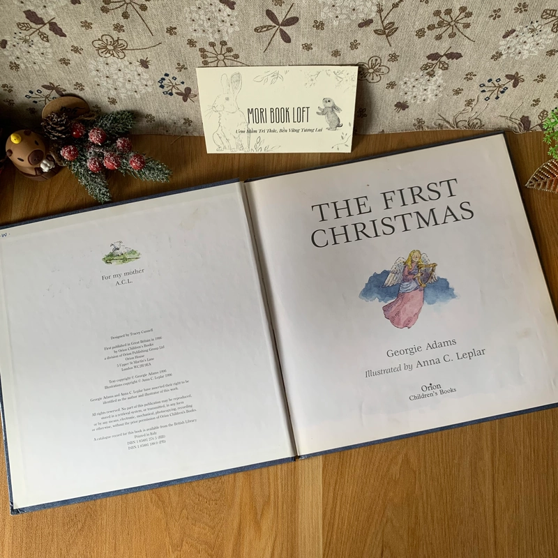Sách tranh tiếng anh The First Christmas, Used, Bìa cứng 463592