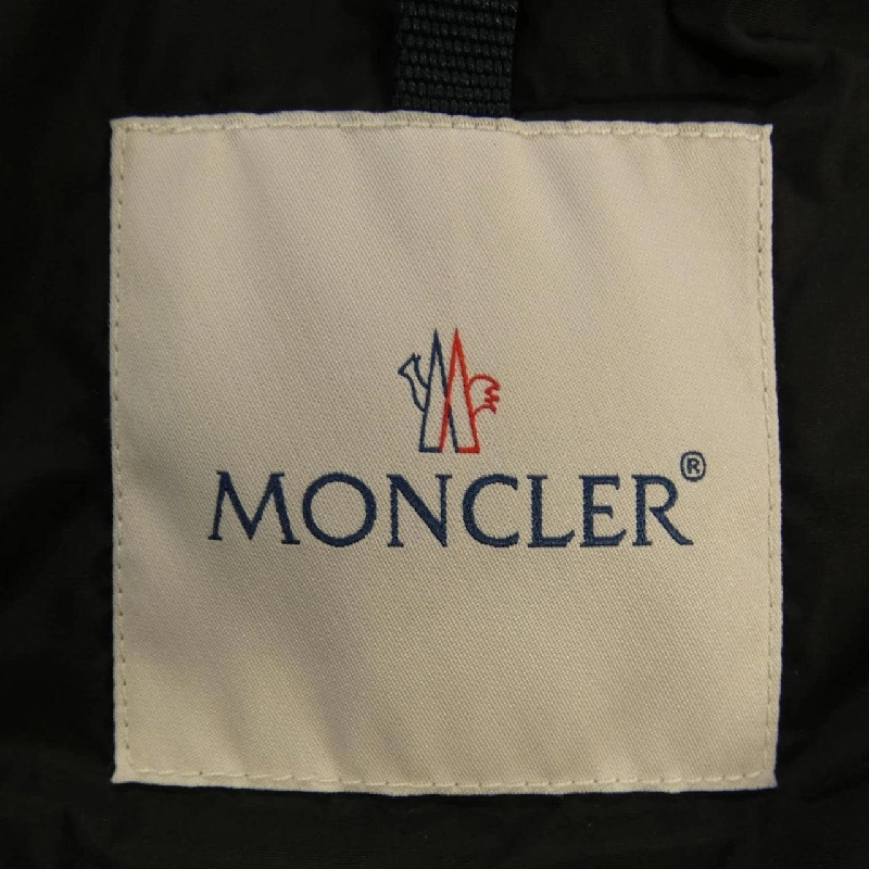 Moncler MONCLER Áo gile lông 638286