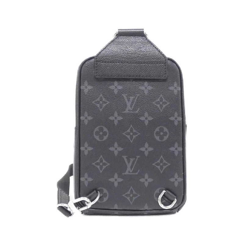 Túi đeo chéo ngoài trời Louis Vuitton Taiga Lama M30741 612473