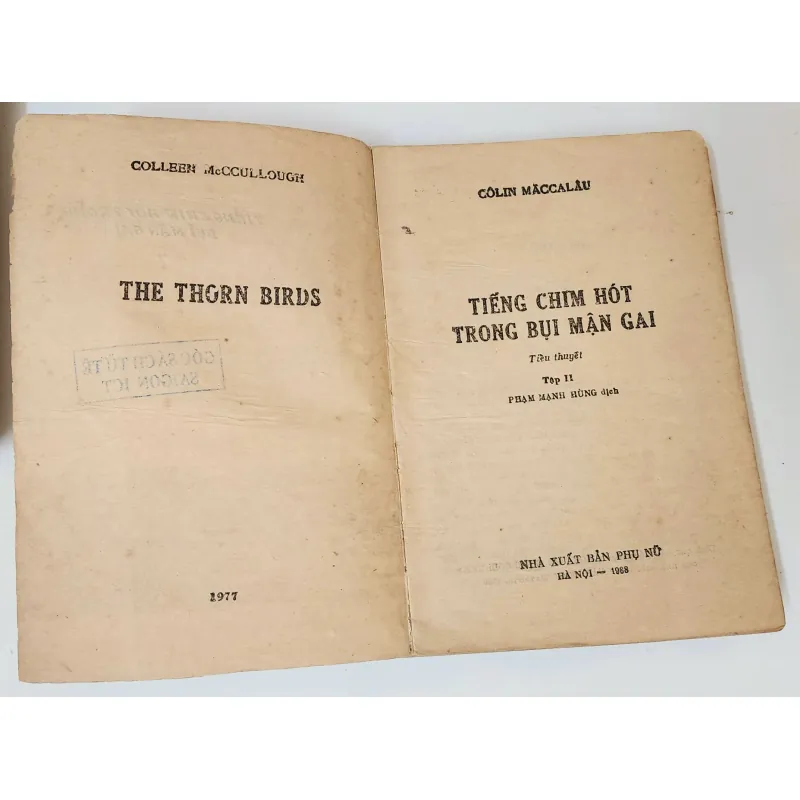 Tiểu thuyết TIẾNG CHIM HÓT TRONG BỤI MẬN GAI (trọn bộ 3 tập 967 trang - in 1988) 790278
