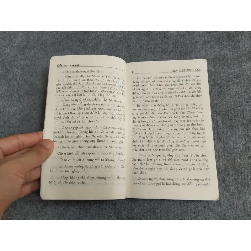 OLIVER TWIST - CHARLES DICKENS 568028