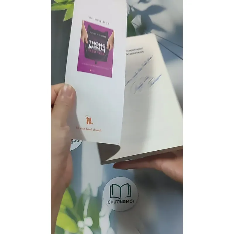 Phụ nữ thông minh không ở góc văn phòng - Lois P. Frankel    688552