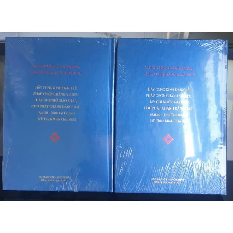 Kinh Tụng Nam Truyền - Biên soạn Bhik. Sonuttaro, bìa cứng 698137