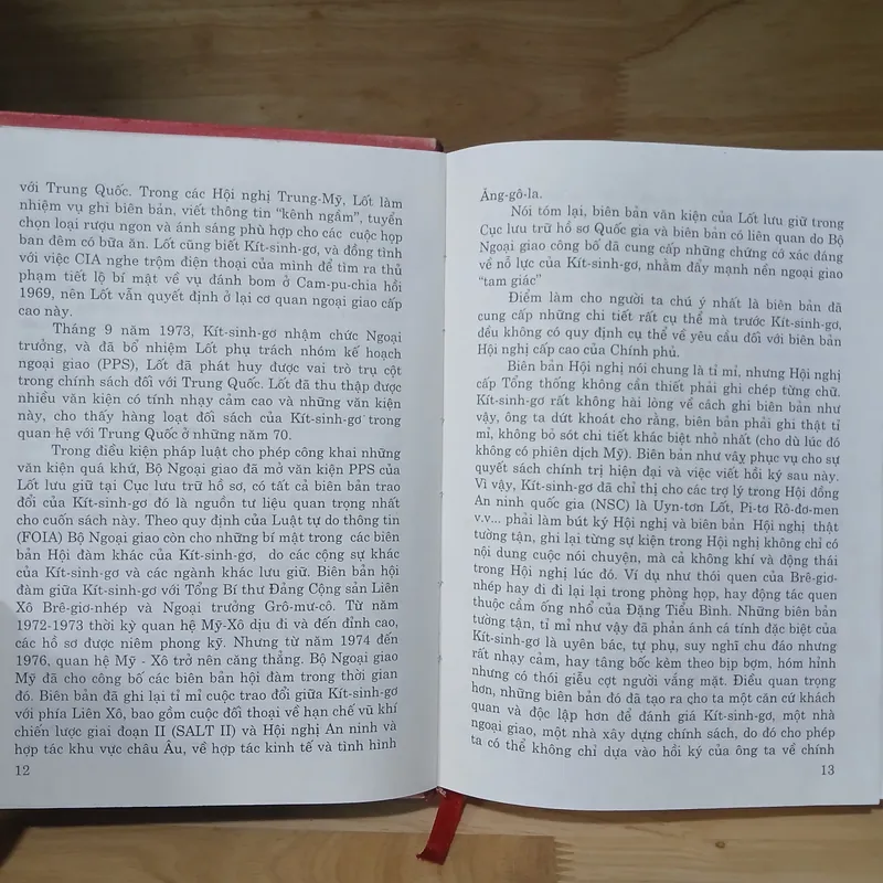 KIT-SINH-GƠ Những Biên Bản Hội Đàm Tuyệt Mật Chưa Công Bố - William. Bel 714504