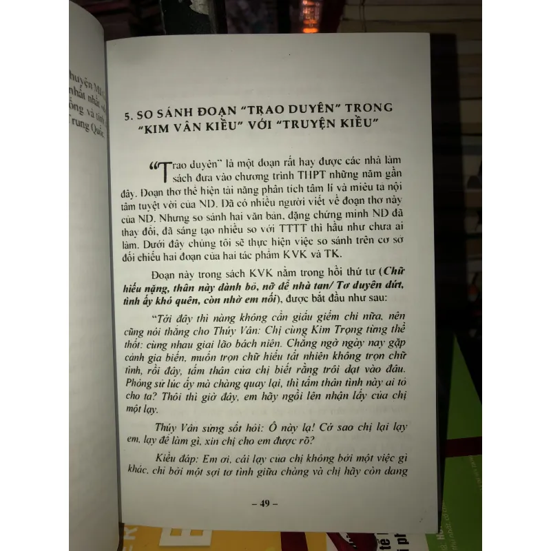 Từ Kim Vân Kiều đến Truyện Kiều so sánh và bình luận - Vũ Nho 1029685