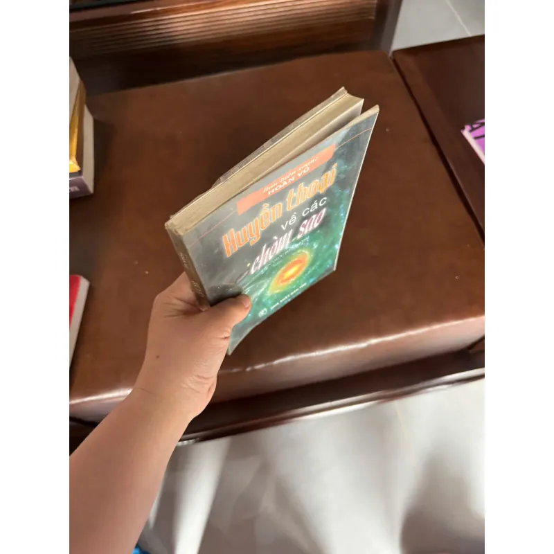 HUYỀN THOẠI VỀ CÁC CHÒM SAO (HOÀN VŨ)- K5 1031210