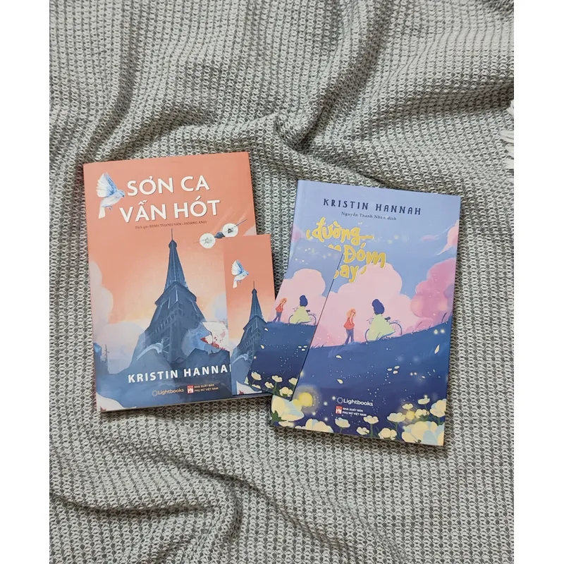 Combo Kristin Hannah - Đường đom đóm bay + Sơn ca vẫn hót 715355